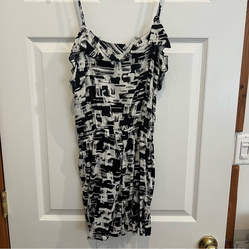 Chic Black Romper with Elegant Design